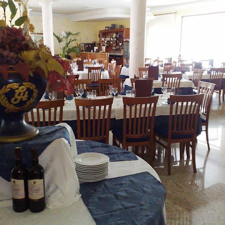 Hotel Ristorante Cordial Comiso Eksteriør billede