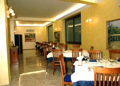 Hotel Ristorante Cordial Comiso Eksteriør billede