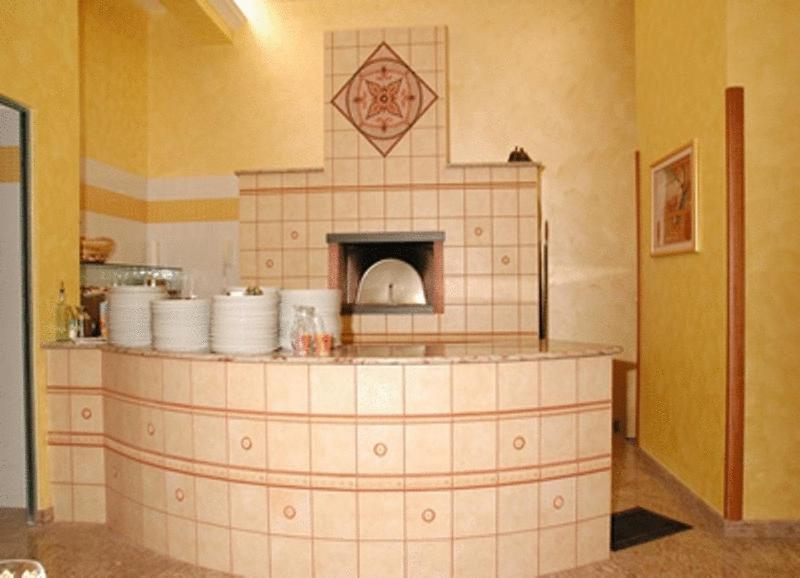 Hotel Ristorante Cordial Comiso Eksteriør billede